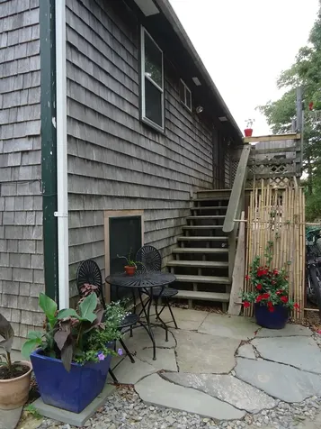 5 Village Court Vineyard Haven MA 02568