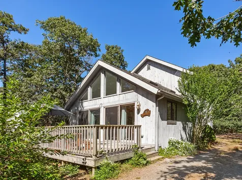 15 Vickers Street Edgartown MA 02539