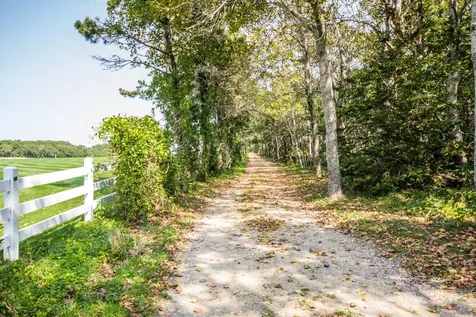 189 & 191 Katama Road Edgartown MA 02539