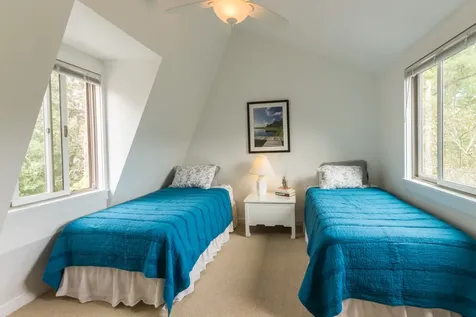 4 Quail Run Oak Bluffs MA 02557