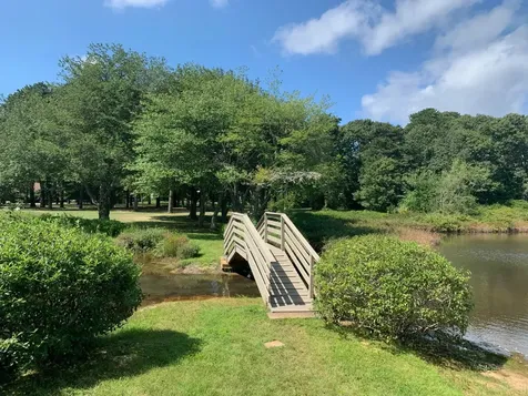 4 Quail Run Oak Bluffs MA 02557