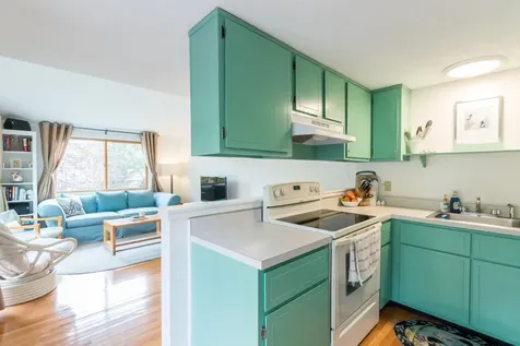 4 Quail Run Oak Bluffs MA 02557