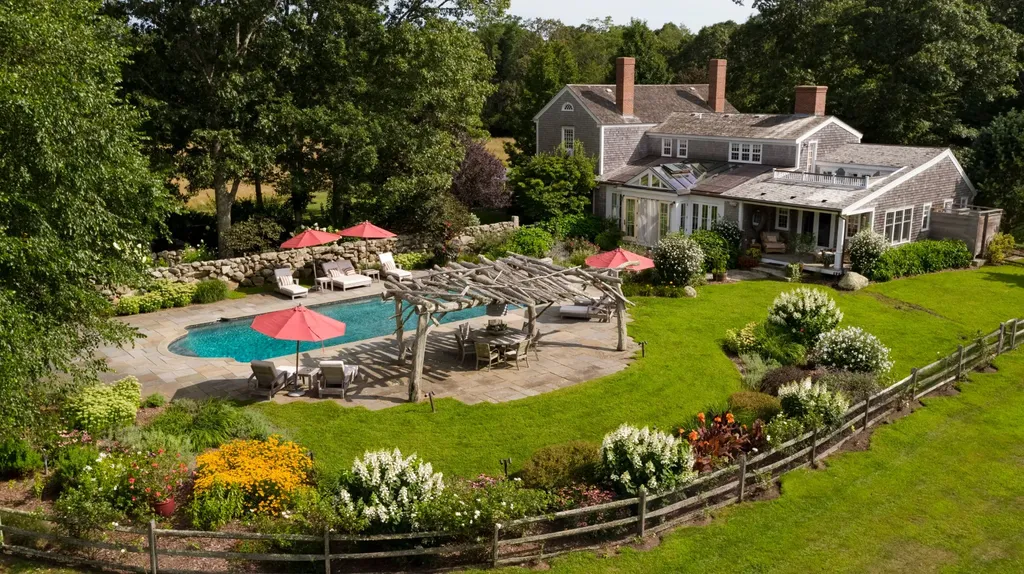 3 & 37 Stillpoint Meadows Road West Tisbury MA 02575
