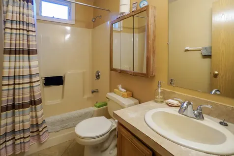24 Circuit Avenue Vineyard Haven MA 02568