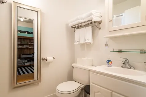 17 Bay View Avenue Oak Bluffs MA 02557