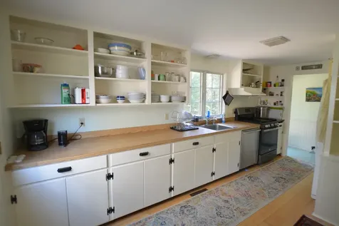 1140 State Road Vineyard Haven MA 02568