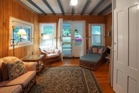 8 Trinity Park Oak Bluffs MA 02557