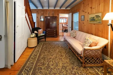 8 Trinity Park Oak Bluffs MA 02557