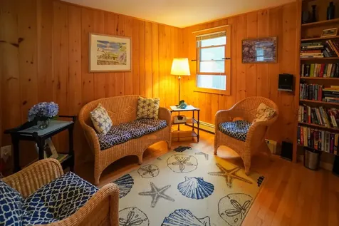 8 Trinity Park Oak Bluffs MA 02557