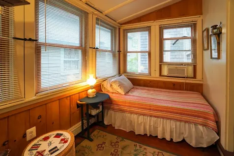 8 Trinity Park Oak Bluffs MA 02557