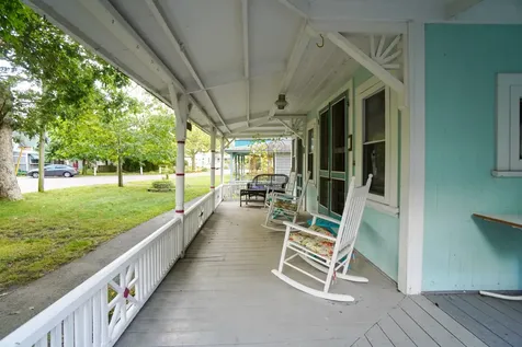 8 Trinity Park Oak Bluffs MA 02557