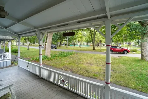 8 Trinity Park Oak Bluffs MA 02557