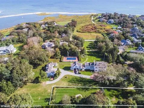 98 Peases Point Way North Edgartown MA 02539