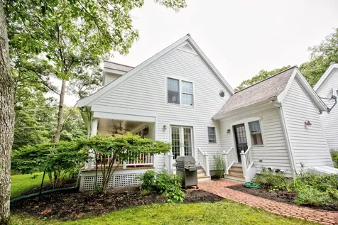 36 Bayberry Lane Vineyard Haven MA 02568