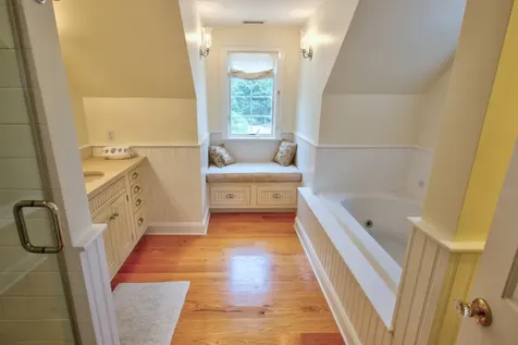 36 Bayberry Lane Vineyard Haven MA 02568