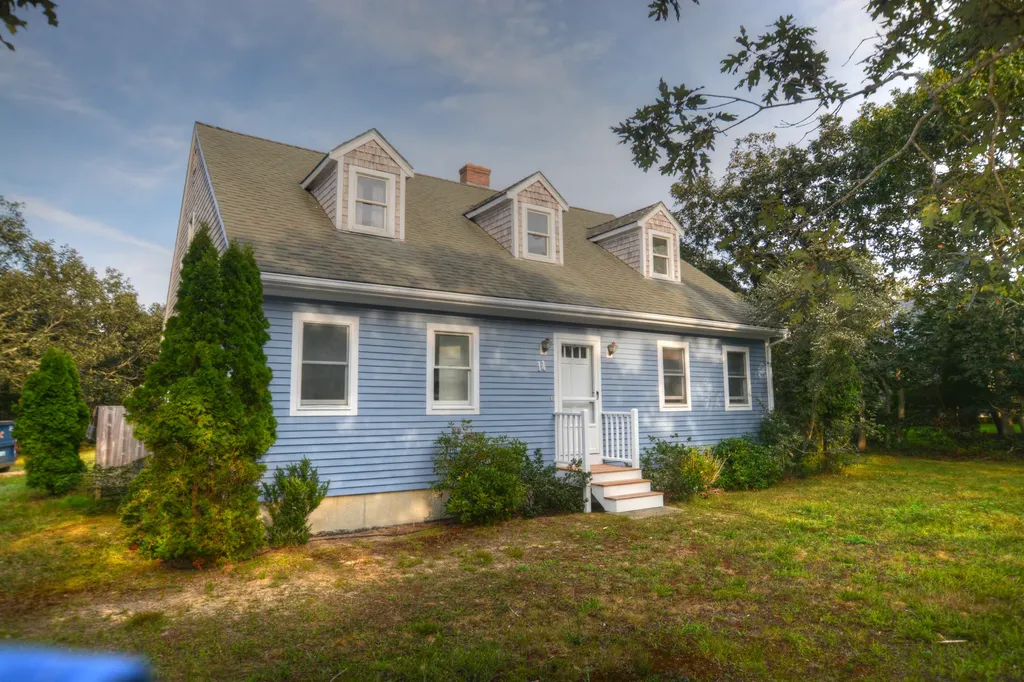 14 Bold Meadow Lane Edgartown MA 02539
