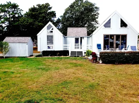 18 Old Harbor Lane Oak Bluffs MA 02557