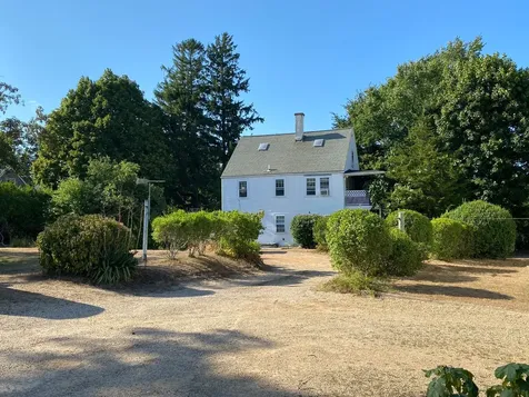 9 Walker Way Vineyard Haven MA 02568