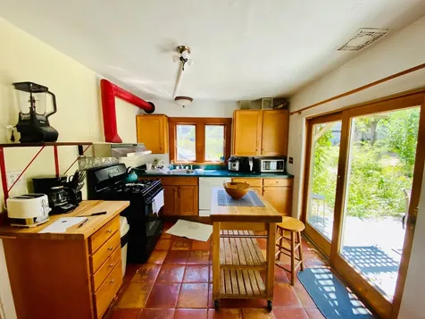 9 Walker Way Vineyard Haven MA 02568