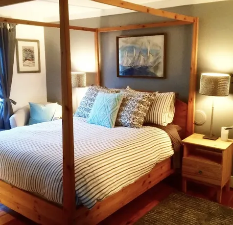 9 Walker Way Vineyard Haven MA 02568
