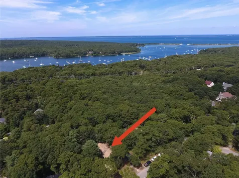 92 Spring Hill Road Vineyard Haven MA 02568