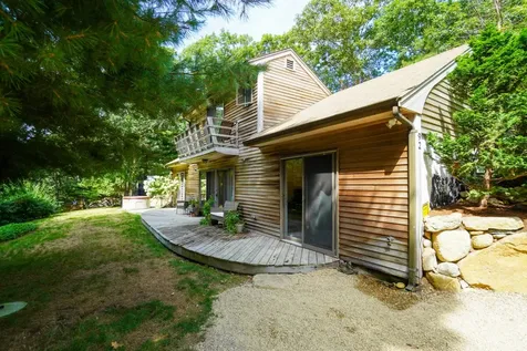 92 Spring Hill Road Vineyard Haven MA 02568