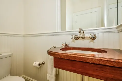 26 Simpsons Lane Edgartown MA 02539