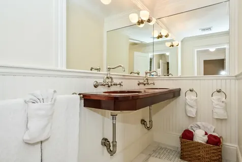 26 Simpsons Lane Edgartown MA 02539