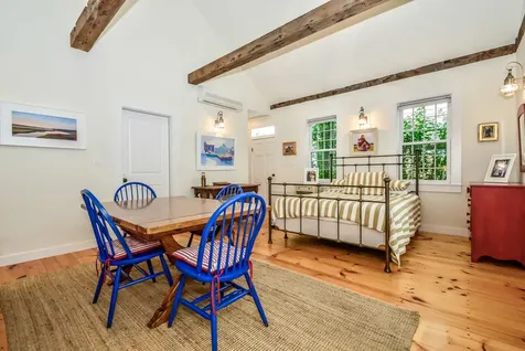 26 Simpsons Lane Edgartown MA 02539