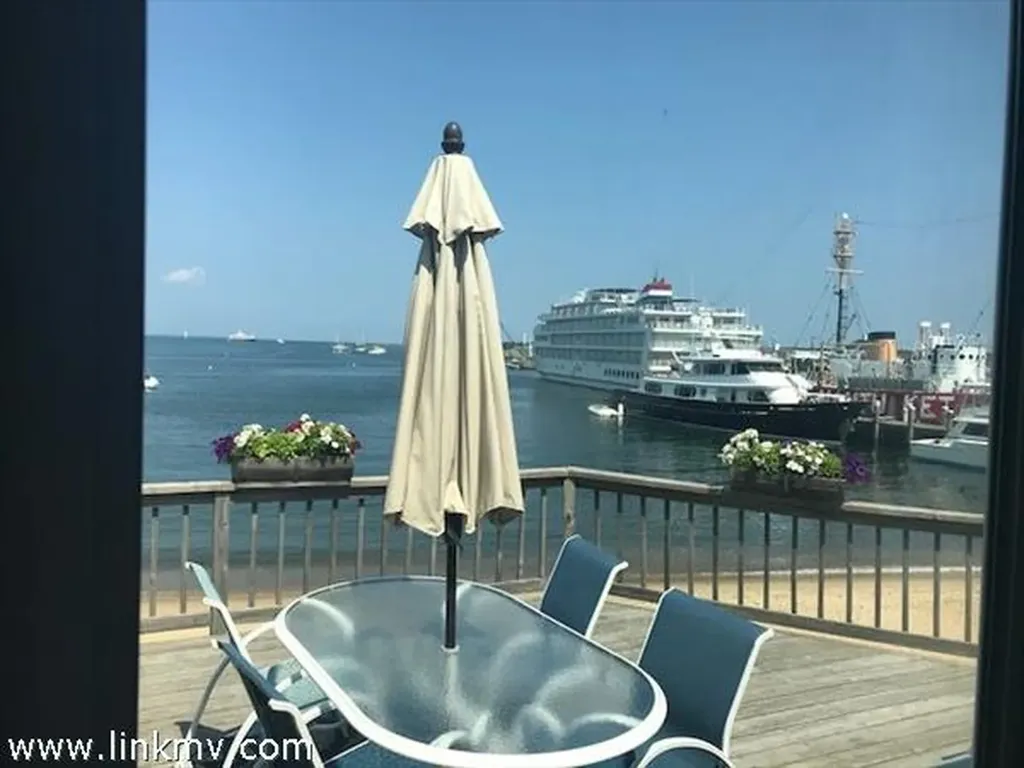 60 Beach Road Vineyard Haven MA 02568