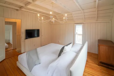8 Rock Avenue Oak Bluffs MA 02557
