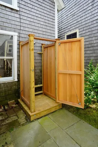 8 Rock Avenue Oak Bluffs MA 02557