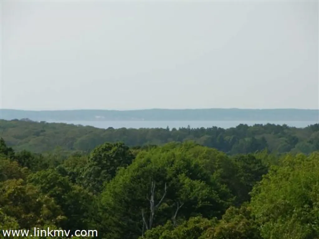 34 High Meadow Lane Chilmark MA 02575