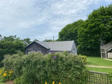 90 School Street Edgartown MA 02539