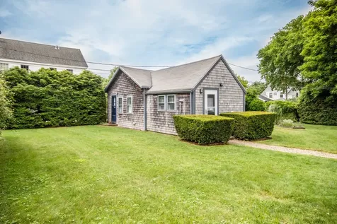 90 School Street Edgartown MA 02539