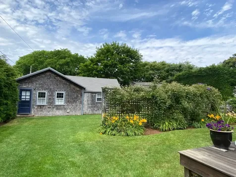 90 School Street Edgartown MA 02539