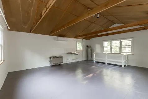77 Colonial Drive Vineyard Haven MA 02568