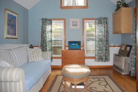 11 Lawrence Avenue Oak Bluffs MA 02557
