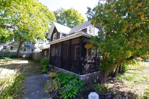 75 & 77 Tuckernuck Avenue Oak Bluffs MA 02557