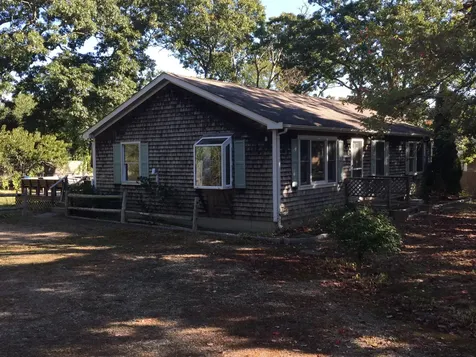 5 Hudson Avenue Oak Bluffs MA 02557