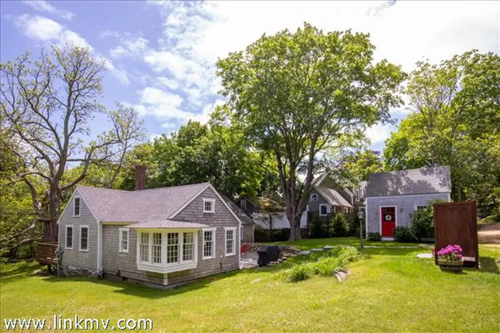 85 State Road Vineyard Haven MA 02568