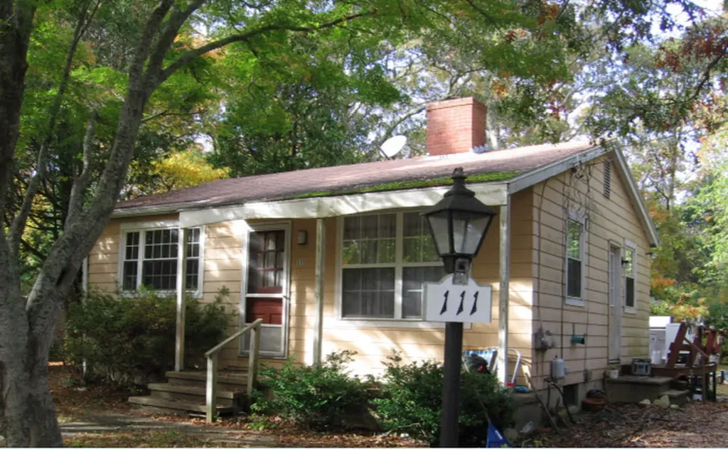 111 Tashmoo Avenue Vineyard Haven MA 02568
