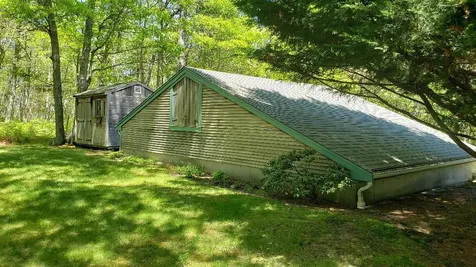 233 Daggett Avenue Vineyard Haven MA 02568