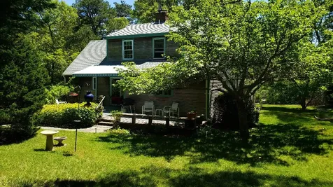 233 Daggett Avenue Vineyard Haven MA 02568