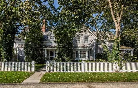 1 North Street Edgartown MA 02539