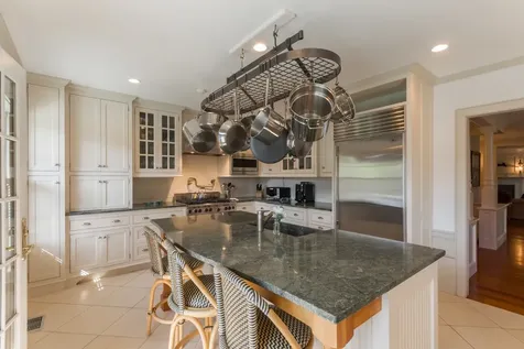 1 North Street Edgartown MA 02539
