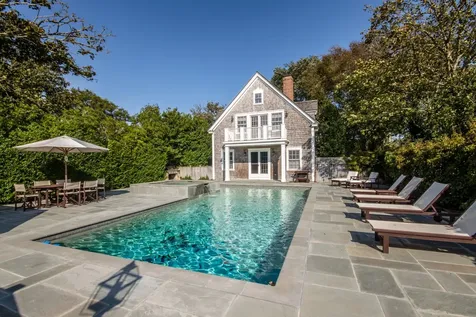 1 North Street Edgartown MA 02539