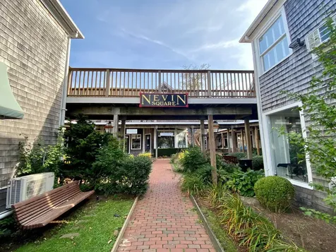 15 Winter Street Edgartown MA 02539