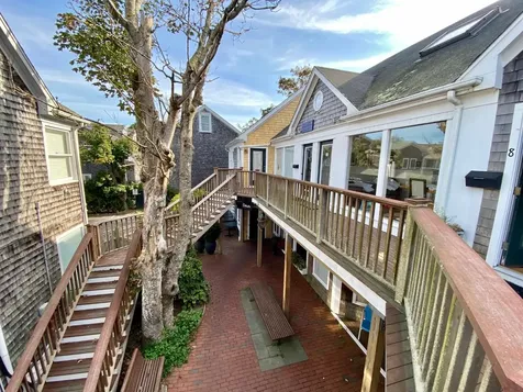 15 Winter Street Edgartown MA 02539