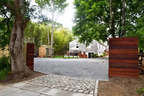 83 Lake Street Vineyard Haven MA 02568